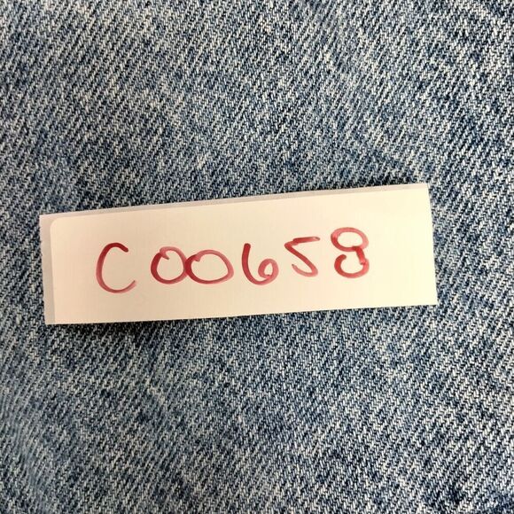 Levi's 505 Straight Leg Jeans Mens Size 42 x 32 Medium Wash Regular Fit Vintage - Picture 10 of 10